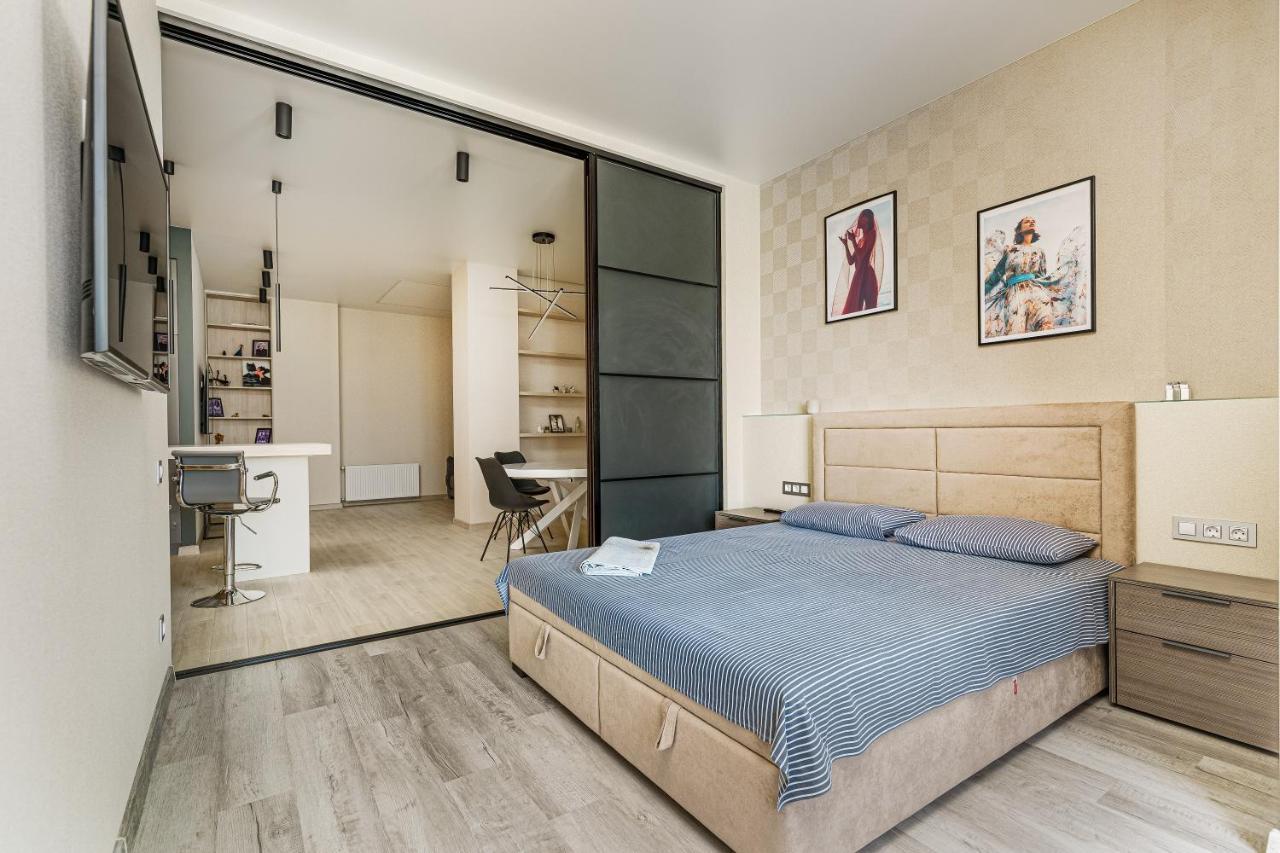 Sea Symphony Design Apartment Одесса Экстерьер фото